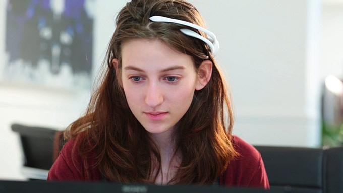 China: A Headband for Your Thoughts?